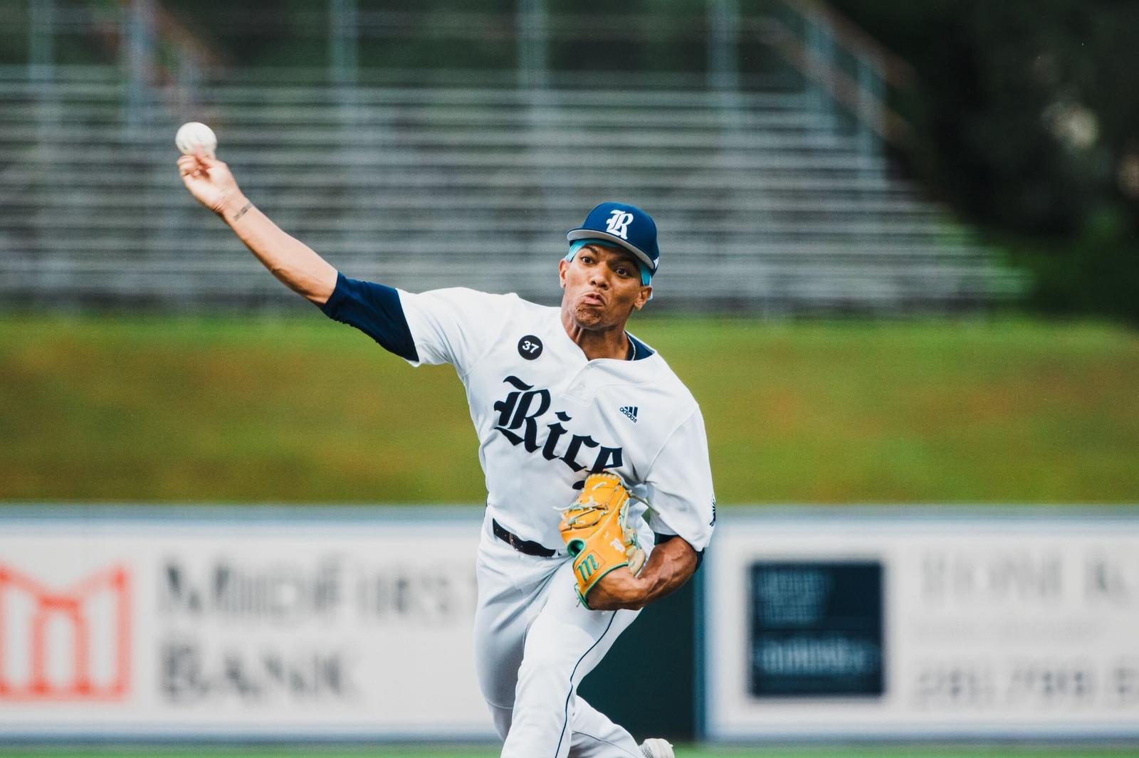 Hickson's Gem Leads Owls over Charlotte - Rice University Athletics