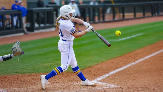 Akayla Barnard - 2026 - Softball - South Dakota State University Athletics