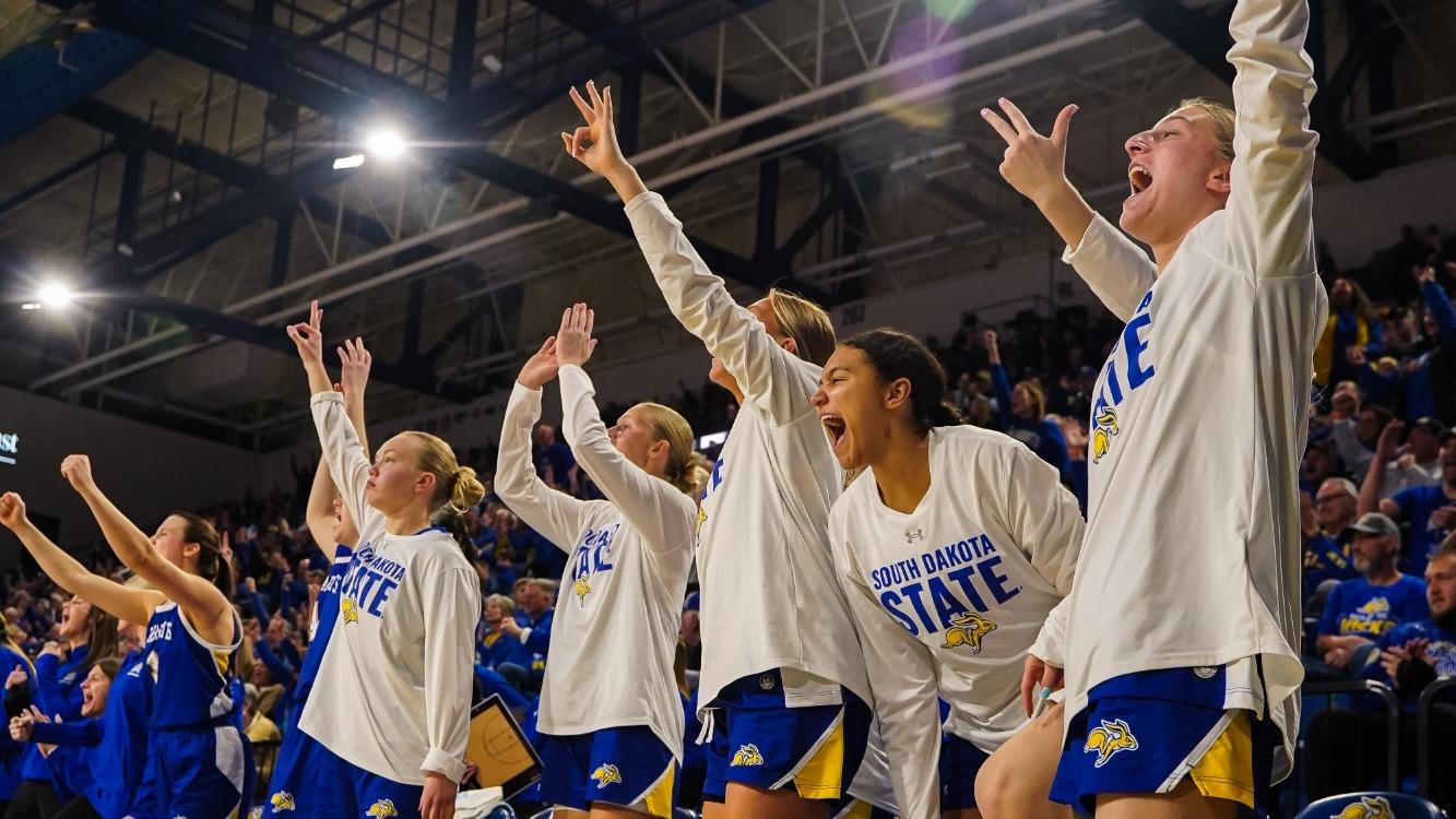 SDSU OUTLASTS NDSU - South Dakota State University Athletics