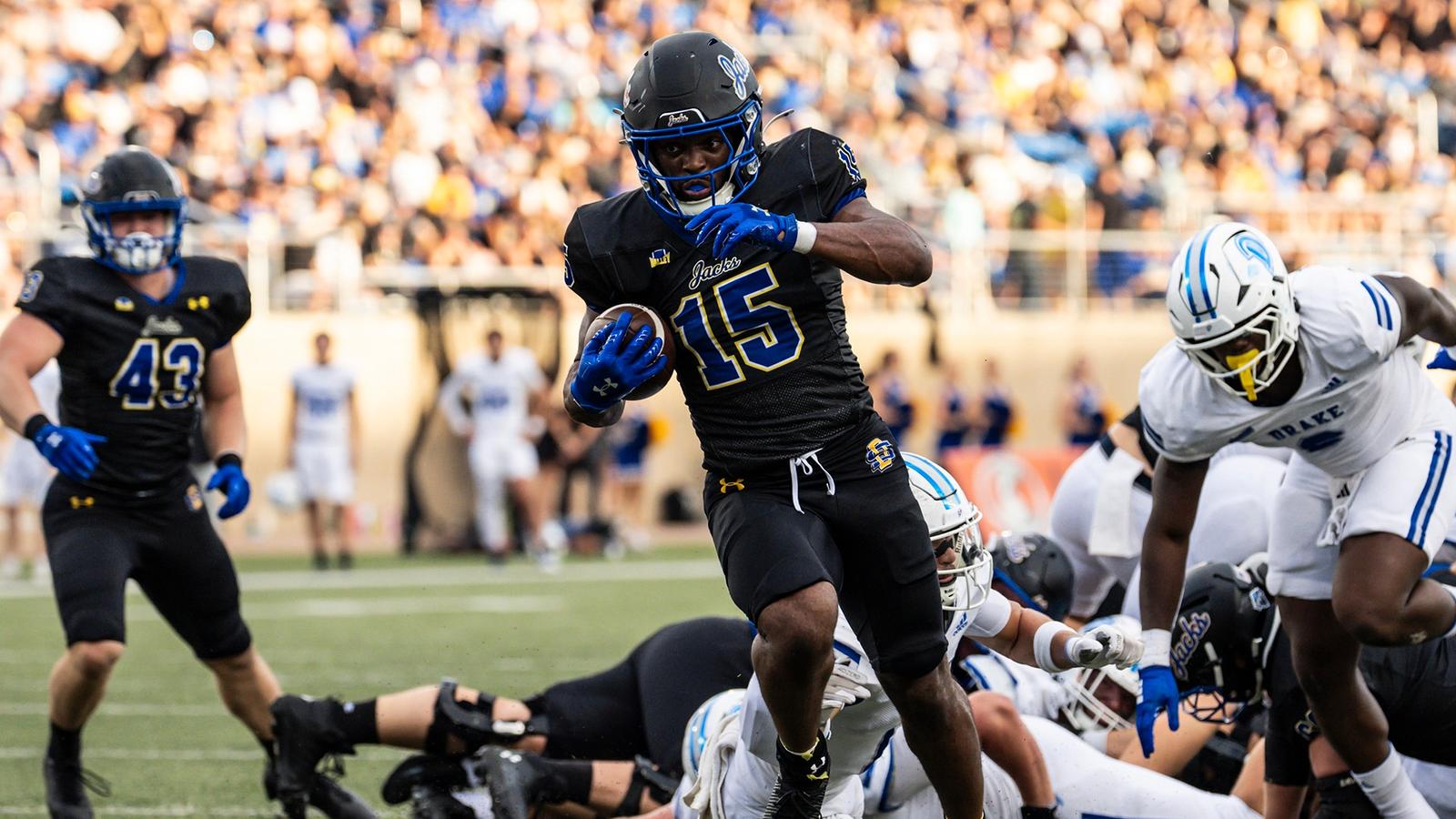 JACKS RUN PAST DRAKE, 37-21 - South Dakota State University Athletics