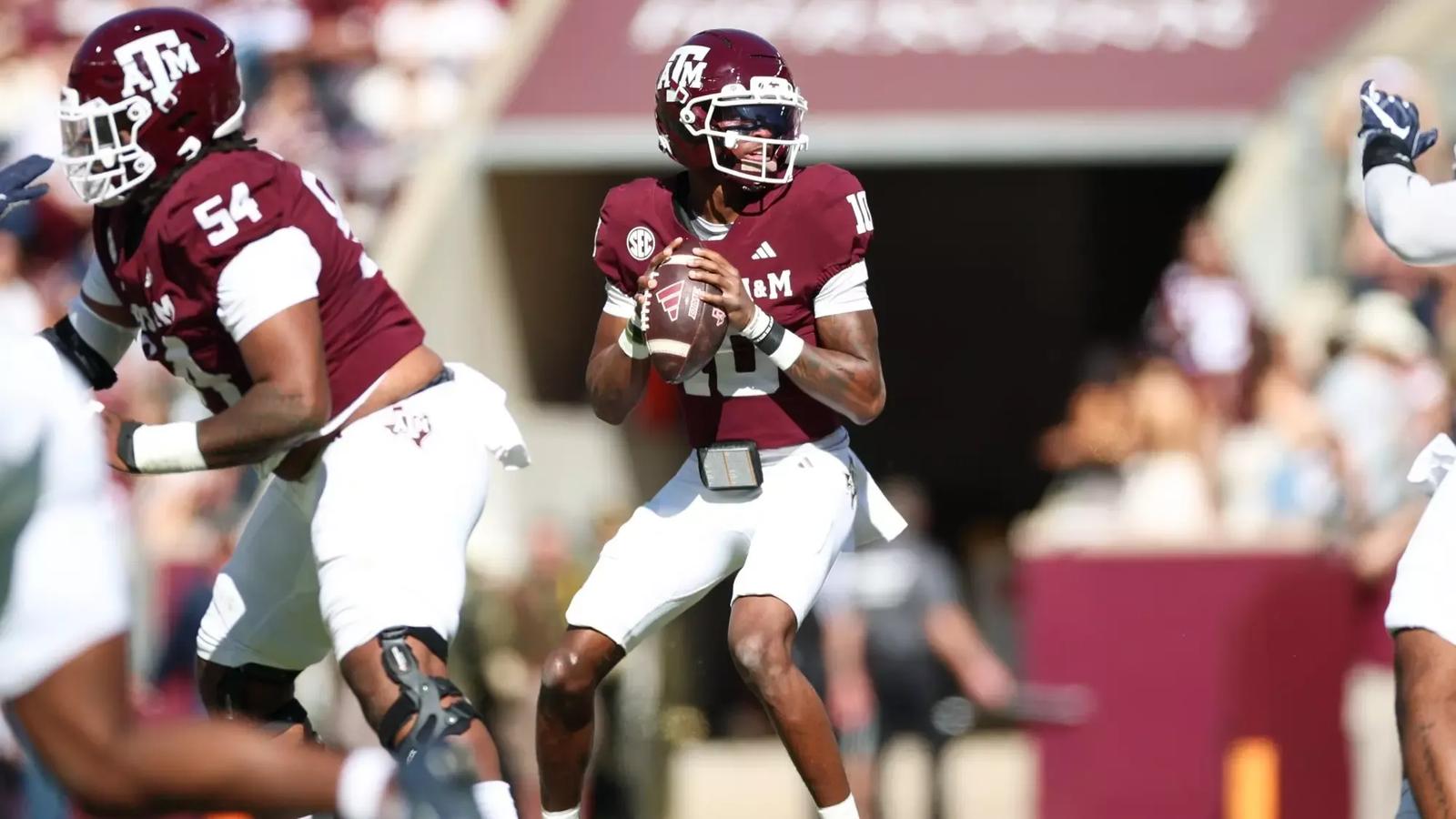 Reed Among Finalists for Manning Award - Texas A&M Athletics - 12thMan.com