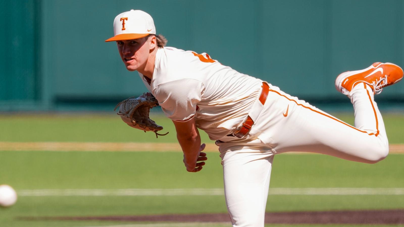 Nettype Piche's Volantis pitches No. 3 Baseball past UC Davis to secure sweep ...