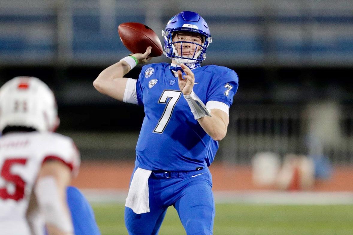 Bulls Air it Out in 42-10 Win Over Miami (OH) - University at Buffalo