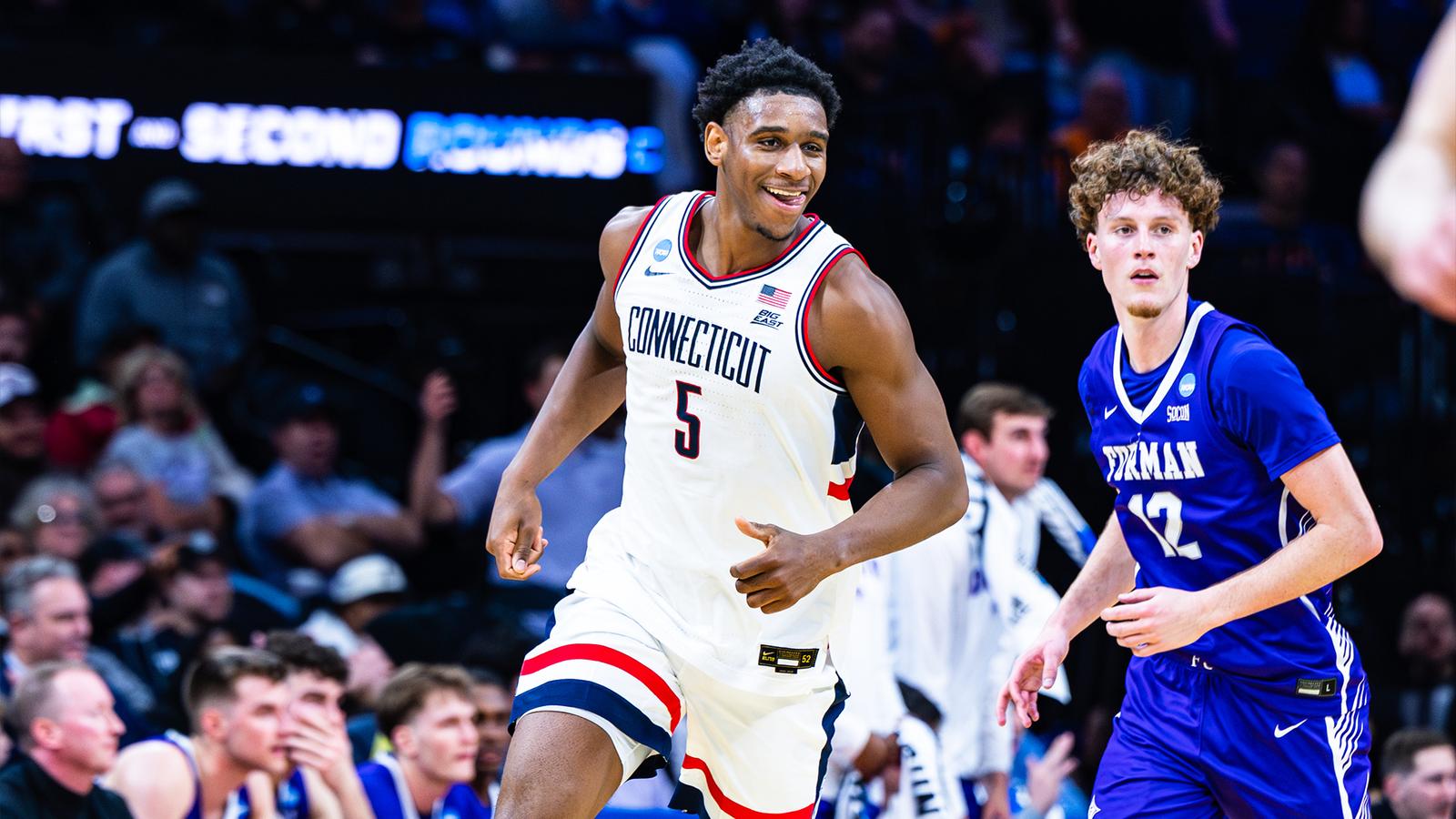 Reed Jr.'s Historic Night Leads #2 UConn Past #15 Furman - University ...