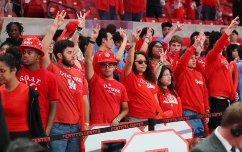 Coogs Sign University of Houston Athletics