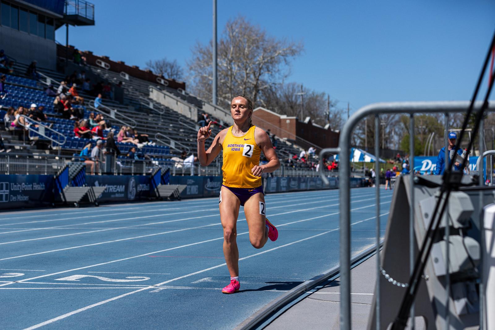 Alex Dunphy Track Panther track & field travels to Coralville for Musco Twilight on ...