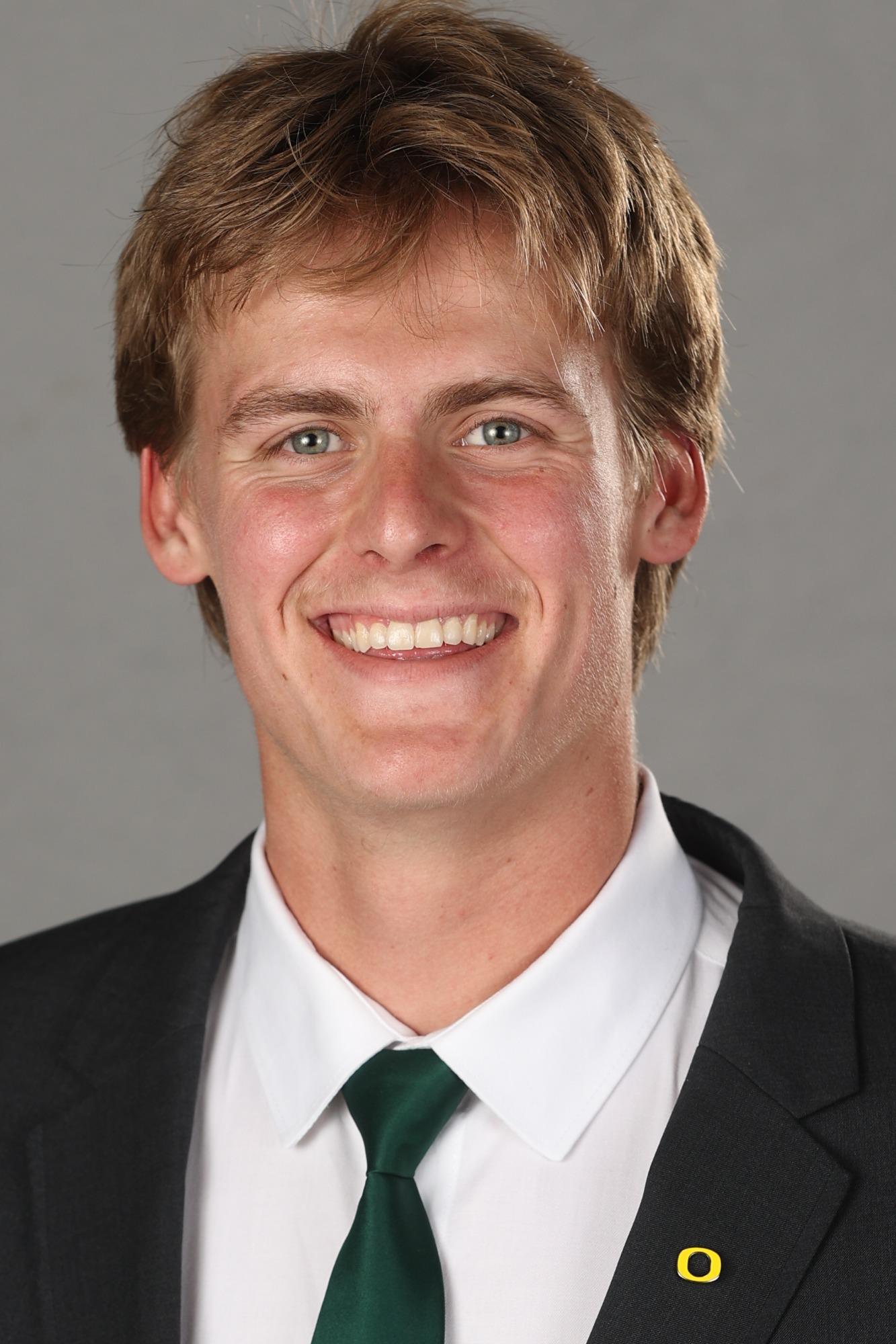 Tyler Kinzel Tyler Kinsman - Football - University of Oregon Athletics