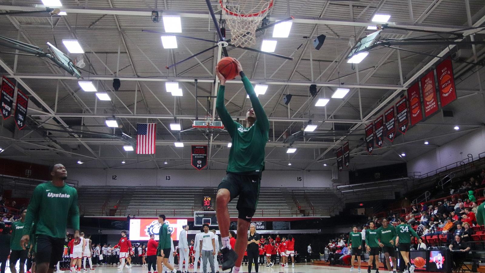 Calvin Rideau Jr Closing Out Back-to-Back Road Games, Men's Basketball Heads to ...