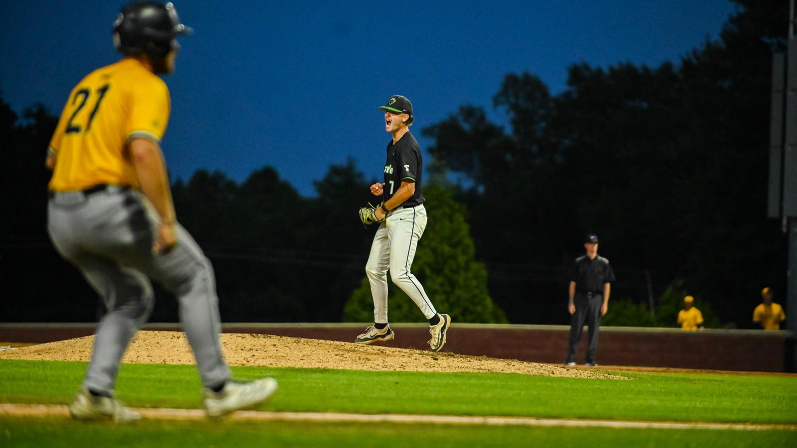 Baseball Completes Second Straight Comeback, Scoring Eight Unanswered ...