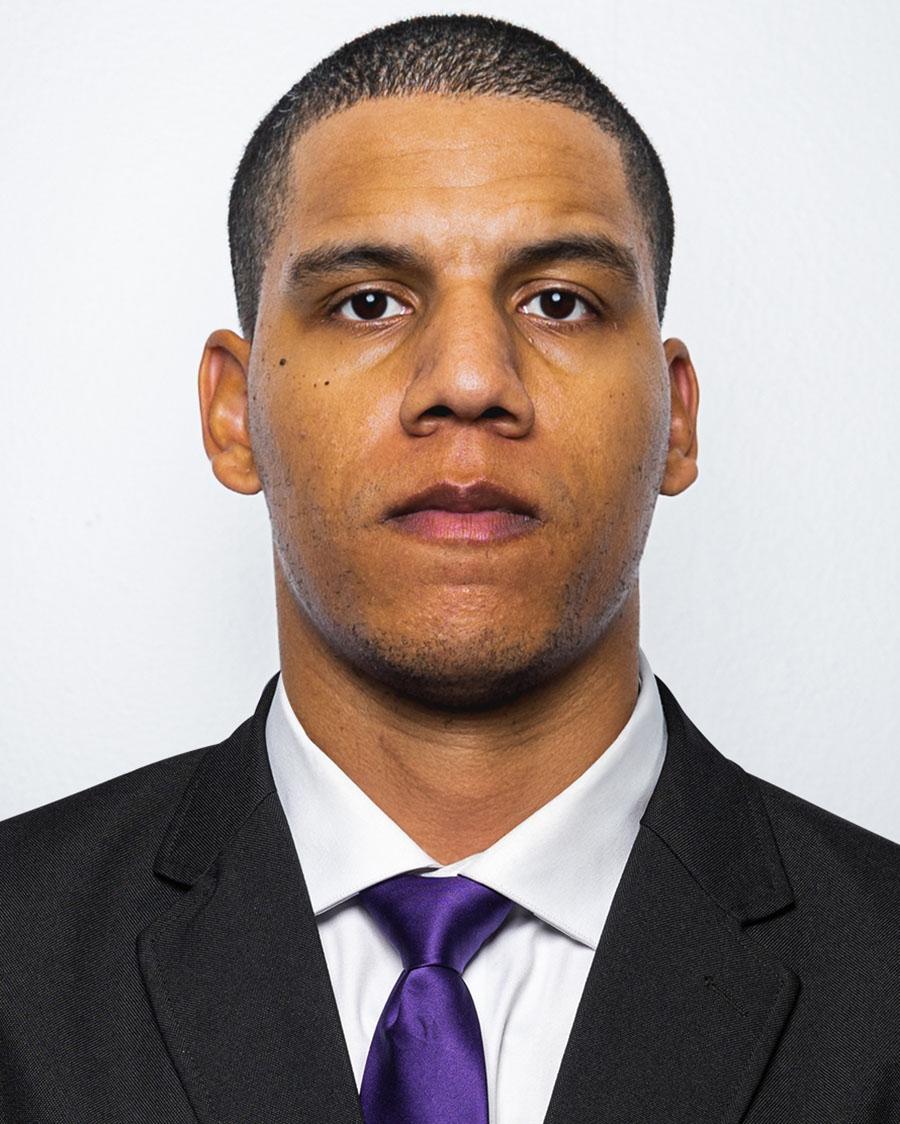 Front Window Coach Taylor Mays - Football Coach - University of Washington Athletics