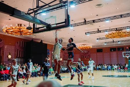 Martin Registers Double Double in Herd Men s Basketball Loss to