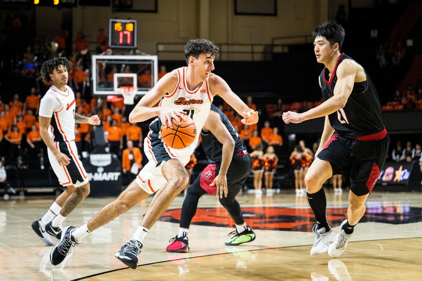 26MBB_vsSeattle_University_DiazGrahamJor