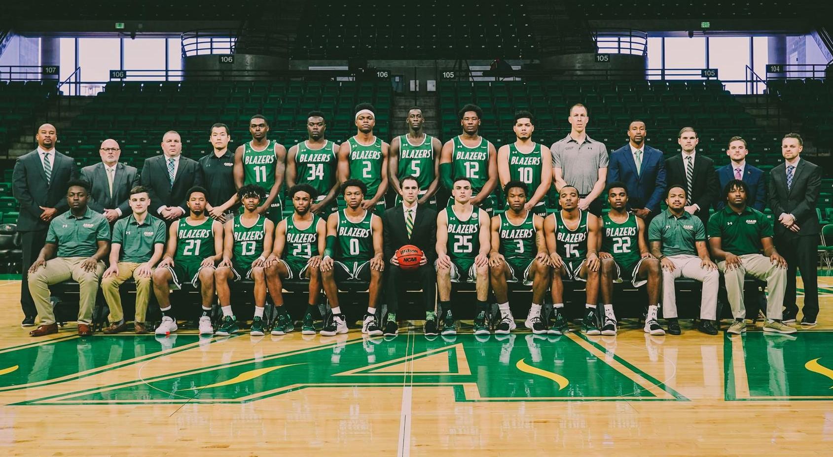 das Großzügig Diplomatie uab blazers basketball Besteuerung